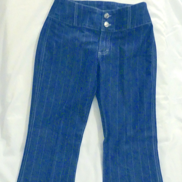 Womens BEBE Pinstripe Stretch Jean, Size 27 - Picture 1 of 4
